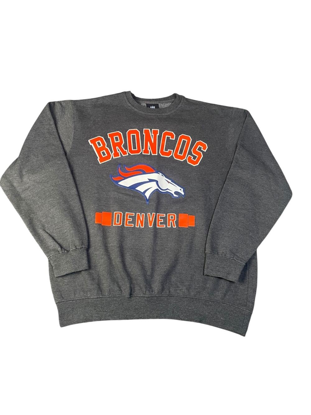 NFL Team Apparel Men’s Medium Denver Broncos Football Grey Crewneck Sweatshirt
